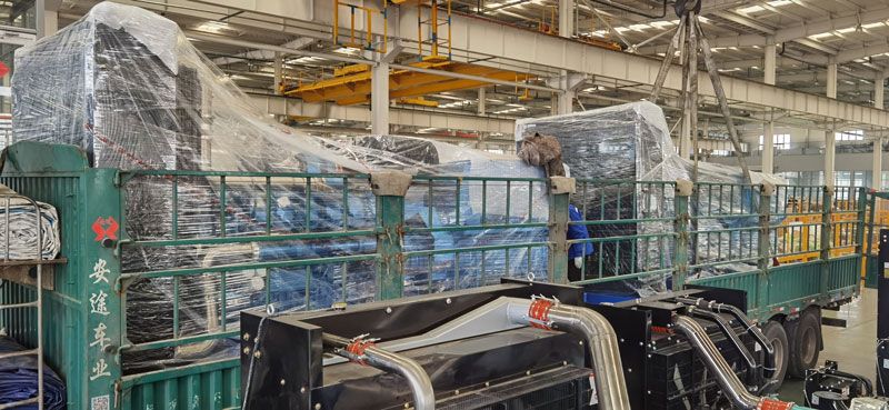 忙碌生產(chǎn)，批量發(fā)貨！華全多臺大功率發(fā)電機(jī)組集中發(fā)貨